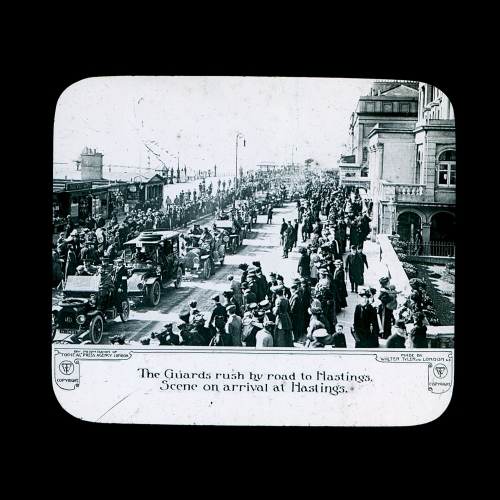 The Guards rush by road to Hastings, Scene on arrival at Hastings