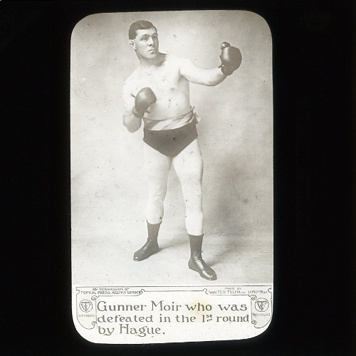Gunner Moir who was defeated in the 1st round by Hague