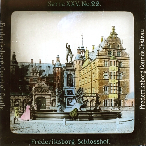Frederiksborg. Schlosshof.