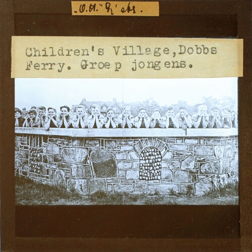Children's Village, Dobbs Ferry. Groep jongens.