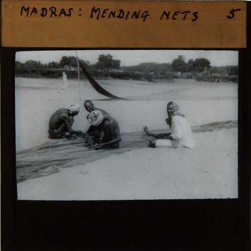Madras: Mending Nets