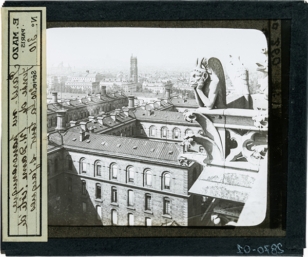 Paris- vue panoramique prise de Notre Dame, côté de la tour S. Jacques – secondary view of slide