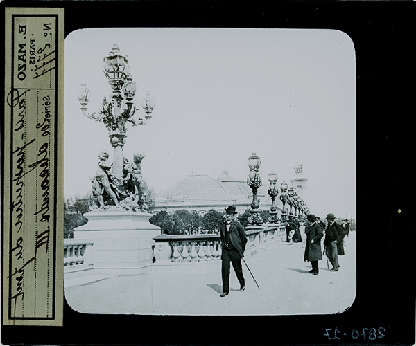 Perspective du pont Alexandre III – secondary view of slide
