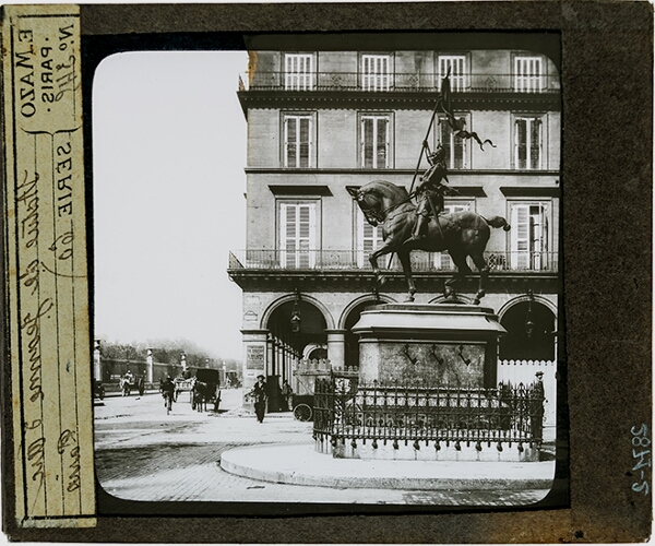 Statue de Jeanne d'Arc – secondary view of slide