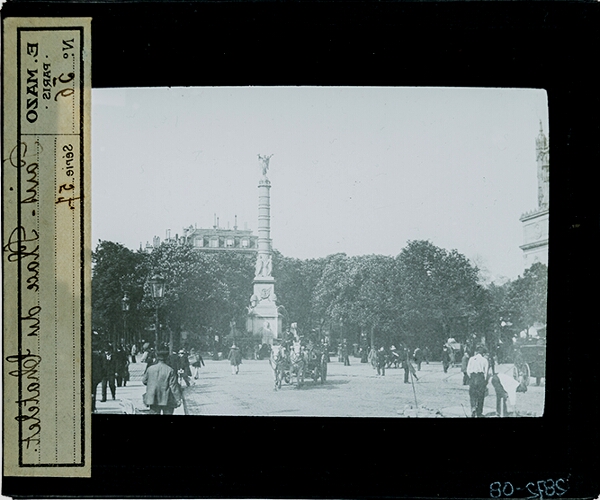 Place du Chatelet – secondary view of slide