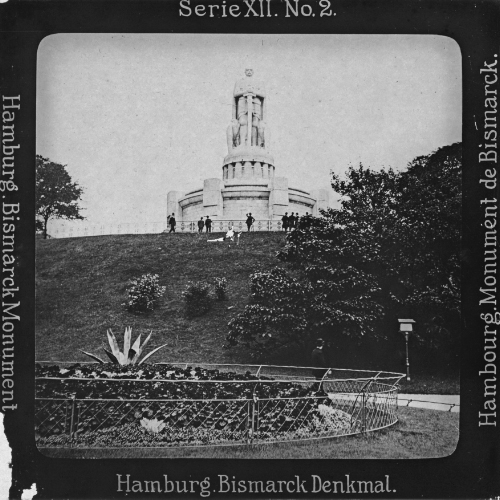 Hamburg. Bismarck Denkmal.
