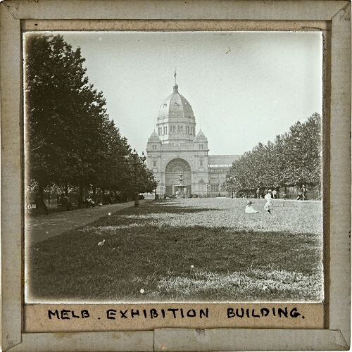Melbourne, Exhibition Building and Avenue