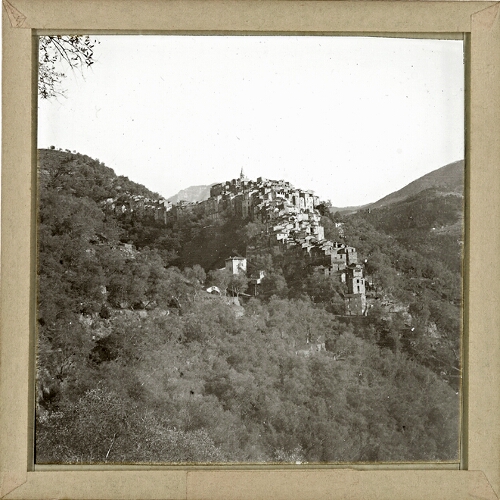 Apricale, Distant View