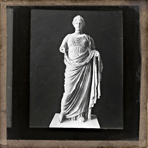 Roman statue of woman