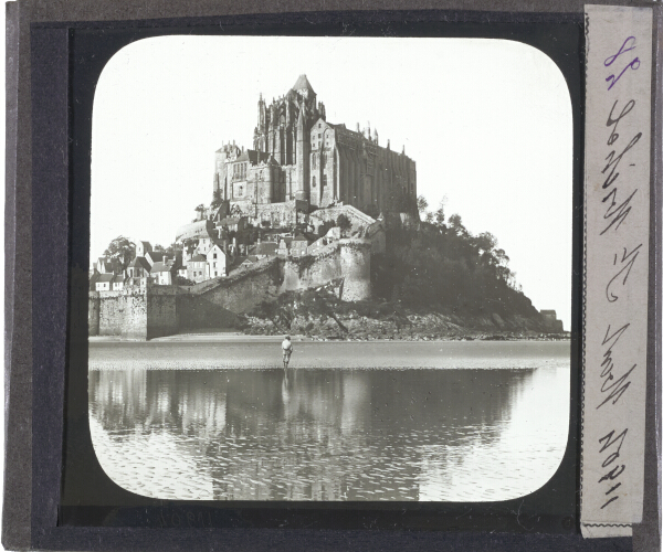 Mont Saint Michel – secondary view of slide