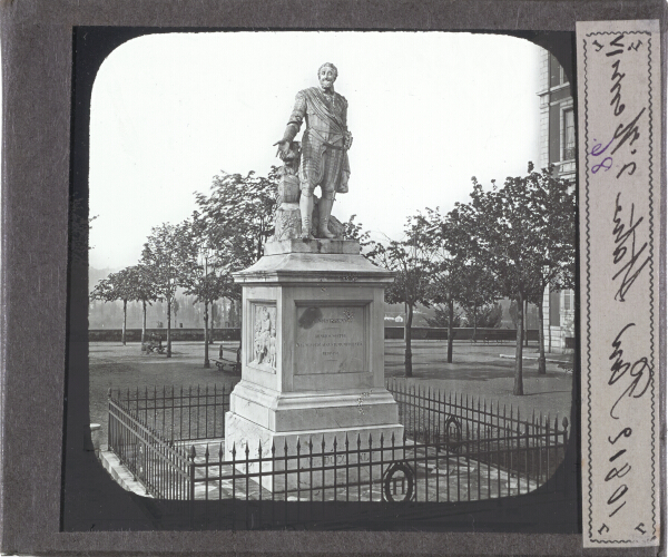 Pau. Statue d'Henri IV – secondary view of slide