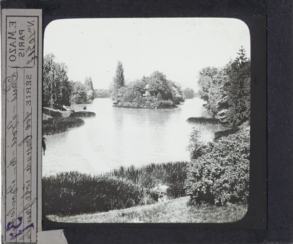 Bois de Boulogne, cascade, côté gauche – secondary view of slide