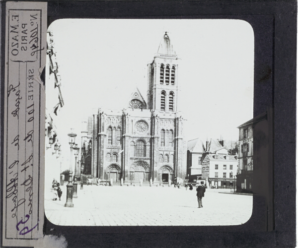 St-Denis. Façade de l’abbaye – secondary view of slide