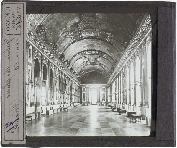 Galerie des glaces, Versailles – secondary view of slide