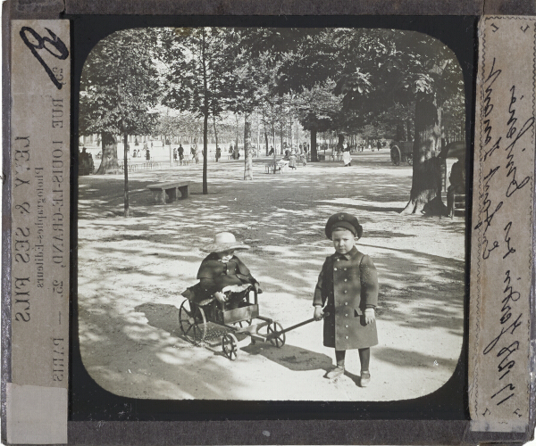 Jardin des Tuileries. Enfant [...] – secondary view of slide