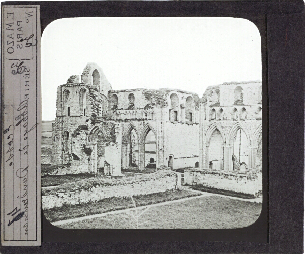 Abbaye de Dundrennan – secondary view of slide