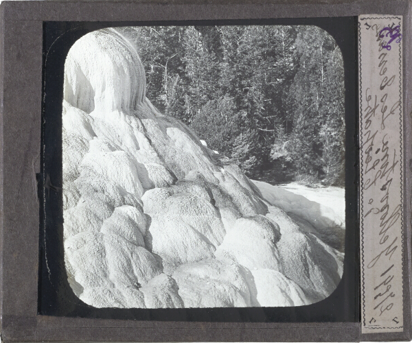 Yellowstone. Les Terrasses de Cléopatre – secondary view of slide