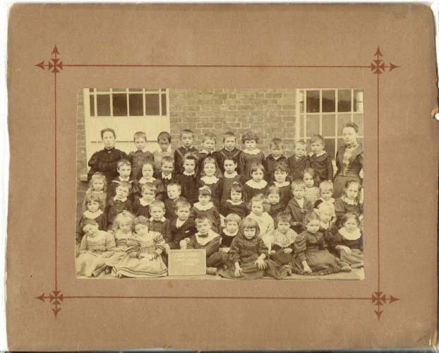 Coggeshall Congregational School class photograph