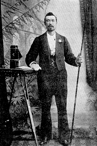 D.W. Noakes in 1895