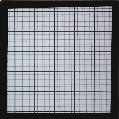Square grid pattern