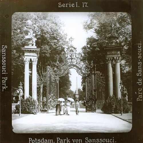 Potsdam. Eingang zum Park con Sanssouci– alternative version