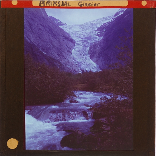 Briksdal Glacier – secondary view of slide