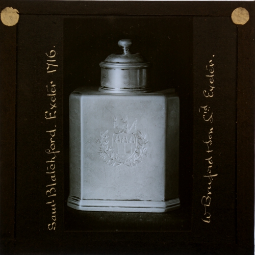 Flask made by Samuel Blatchford, Exeter, 1716