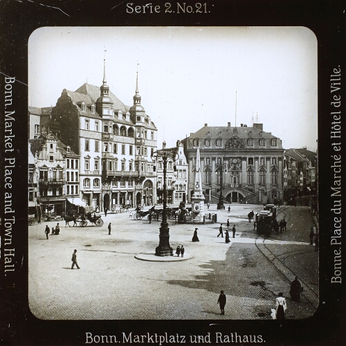 Bonn. Marktplatz und Rathaus.