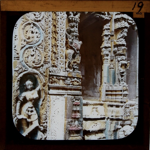 Tadpatri -- carvings on temple gateway