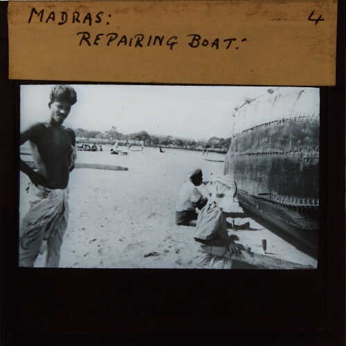 Madras: Repairing Boat