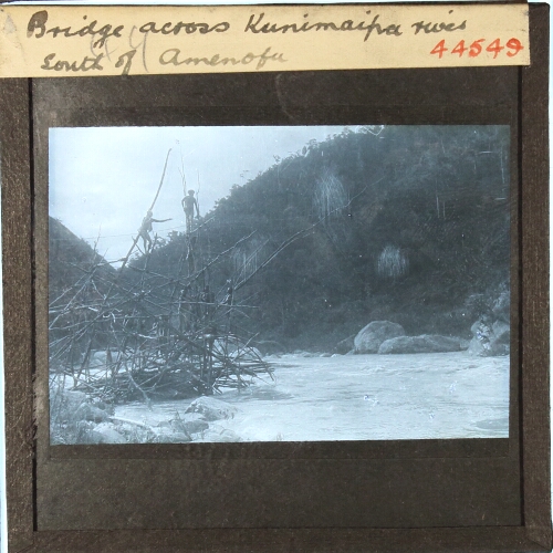 Bridge across Kunimaipa river south of amenofu