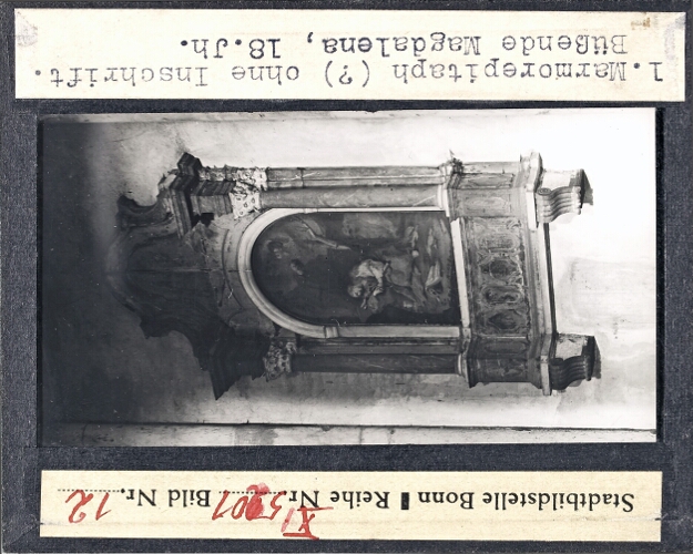 Marmorepitaph ohne Inschrift. Büßende Magdalena 18. Jh.
