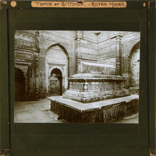 Delhi -- Tomb of Altamsh -- Kutab Minar
