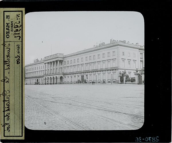 Bruxelles. Le Palais du Roi – secondary view of slide