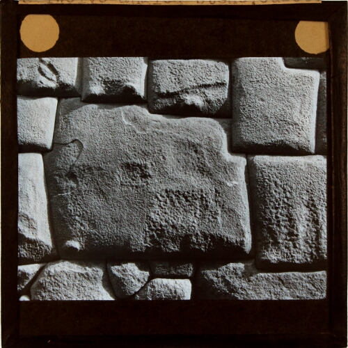 Twelve-angled stone, Cuzco
