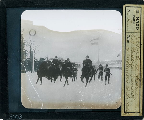 Sports d'hiver en Norvege. Exercices d'infanterie et de cavalerie