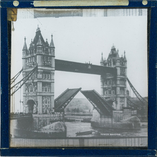 Tower Bridge – secondary view of slide