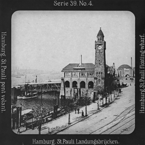 Hamburg. St.Pauli Landungsbrücken.