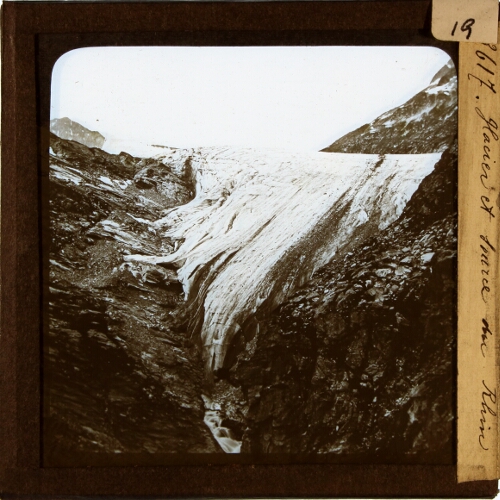 Glacier et Source du Rhin