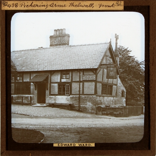 Pickering Arms, Thelwall, Front