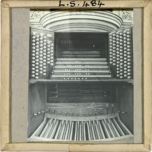 Sydney, Centennial Hall, Organ Console