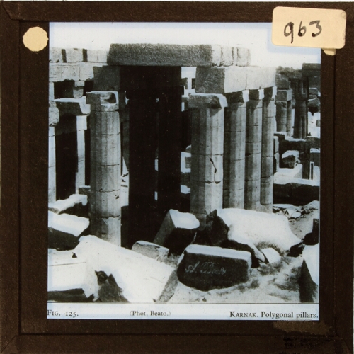 Karnak, Polygonal pillars