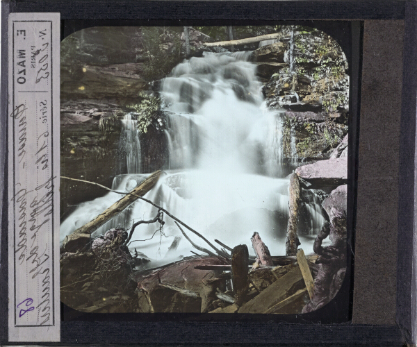 Terrasse-Cascade, gorge de Kauterskills – secondary view of slide