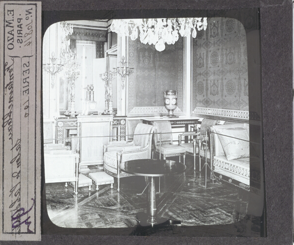 Fontainebleau. Salon de l’abdication – secondary view of slide