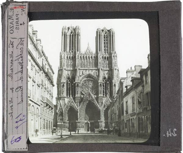 La cathédrale de Reims – secondary view of slide
