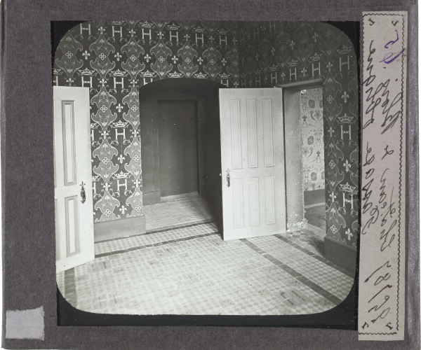 Château de Blois -- Passage Oblique – secondary view of slide