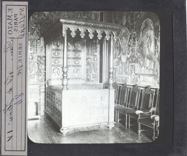 Pau. Lit de Henri IV – secondary view of slide