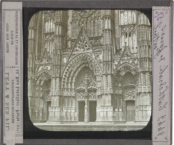 Cathédrale de Tours, Portail – secondary view of slide