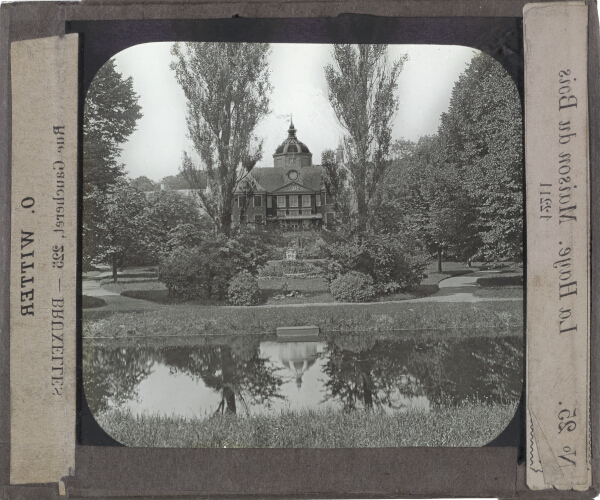 La Haye. Maison du Bois – secondary view of slide
