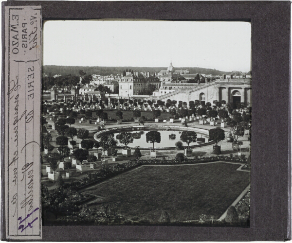 L'orangerie et vue de Versailles – secondary view of slide